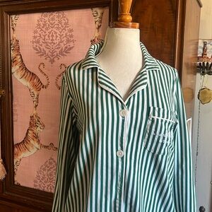 Beverly hills hotel pajama top size small